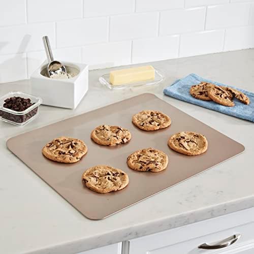 Cuisinart 17-Inch Chef's Classic Nonstick Bakeware Cookie Sheet, Champagne