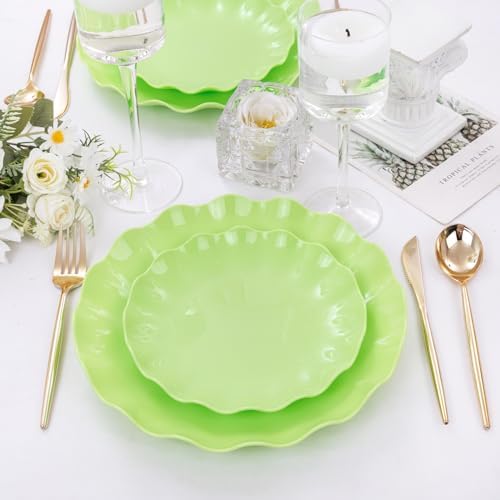 LIYH 24Pcs Green Unbreakable Plastic Plates for Birthday Scalloped