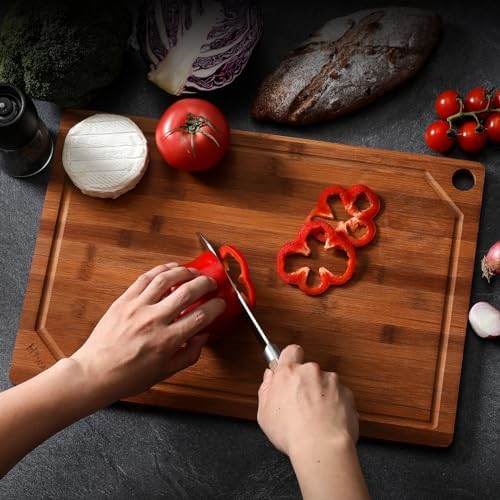 Hiware Wood Cutting Boards for Kitchen, Heavy Duty Bamboo Cutting Board with Juice Groove, Bamboo Chopping Board Set for Meat, Vegetables - 18" x 12"