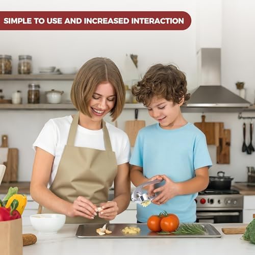 SAFI Garlic Press Set - Premium Zinc Alloy Garlic Mincer Efficient Garlic Crusher & Presser Heavy-Duty Rust-Proof Garlic Masher Kitchen Tool With Garlic Peeler & Brush Home & Kitchen Essential Gadgets