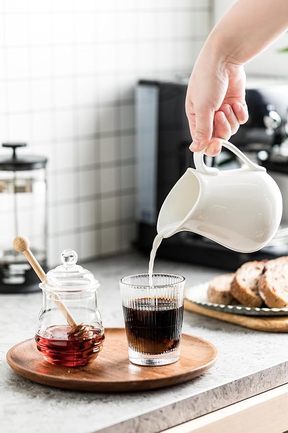 LYEOBOH 17 OZ Creamer Pitcher - Ceramics Creamer with Handle, Coffee Milk Pourer for Home Kitchen Microwave Dishwasher Freezer Safe, White