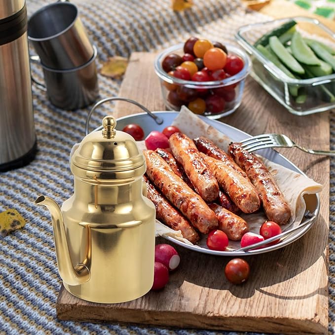 Cabilock Oil Dispenser Vinegar Dispenser Bottle Stainless Steel Oil Can Container with Handle for Kitchen Restaurant Cooking BBQ Golden