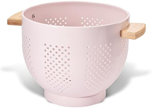 Metal Colander with Wood Handle and Stable Base, Powder Coated Steel Kitchen Strainer Basket for Draining Pasta, Vegetable and fruit(5.5quart,Pink)