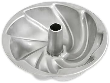 USA Pan Global Swirl Tube Cake Pan