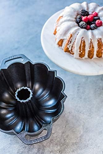 Lodge Cast Iron Fluted Cake Pan