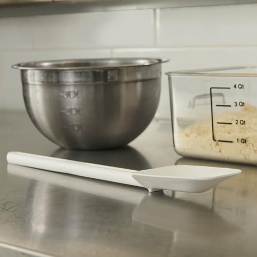 Rubbermaid Commercial Products, Space Saving Square Food Storage Container, 4 Quart, Clear, for Kitchen/Sous Vide/Meal Prep