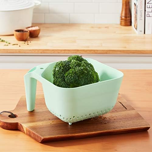 Tovolo Elements Square Colander with Handle Strainer Basket for Pasta Fruit Berries Veggies, Easy to Clean BPA Free Heat Resistant Plastic Colander with Spout 3 Quart Kitchen Strainer, Mint Green