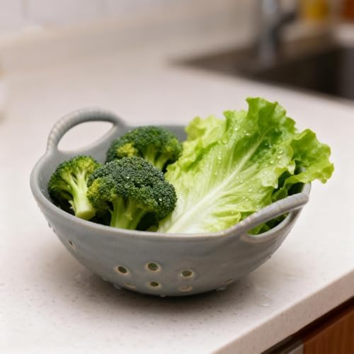 Matte Glaze Ceramic Berry Colander Bowl with Handles – 8.5" Handle-to-Handle × 8" Bowl Dia × 3.3" High – Rustic Stoneware Drain Bowl for Fruit, Berries, and Kitchen Decor (Sage Green)