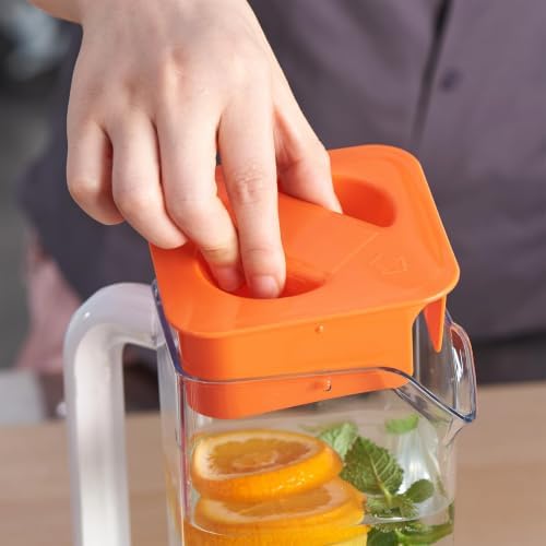 CURTA 1 Pack 2 Liters/68 oz Plastic Pitcher with Lid & Handle for Kitchen,ICED JUICE and Coffee Carafe Beverage Serveware, Acrylic Water Jug for Hot/Cold Drinks&lemonade