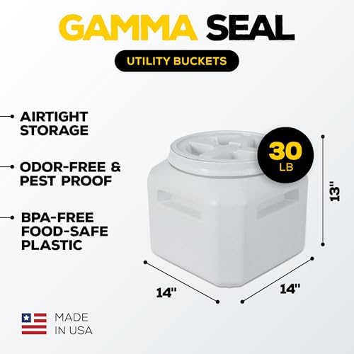 Vittles Vault Airtight Pet Food Storage Container + Scoop, Up to 30lbs