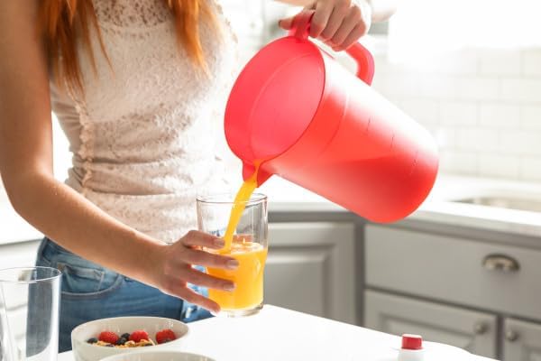 GoodCook 1-Gallon Plastic Airtight Pitcher with Vacuum Seal Lid, 1 Gallon, Red