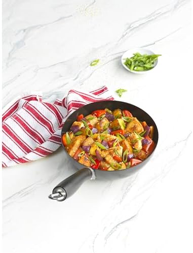 GoodCook Everyday Nonstick Wok, 8-Inch, Black, Carbon Steel Small Wok, High Wall Construction, Flat Base, Ergonomic Flame Guard Handle, Non-Stick Wok Pan for Stir Fry and Sautéing (Pack of 2)