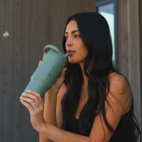 HydroJug Sport 32 oz Insulated Stainless Steel Water Bottle, Courtyard