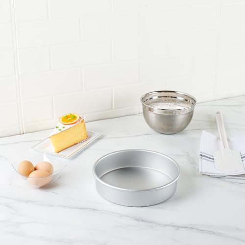 Restaurantware Aluminum Straight-Sided Cake Pan - Pack of 1 - Met Lux 8 x 2 Inches Round Baking Tin, Greaseproof, Even-Heating, Freezable - Anodized Aluminum Round Cake Pan Ideal For Baking