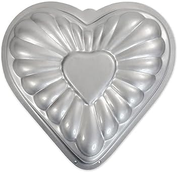 USA Pan Global Bakeware Fancy Heart Cake Pan