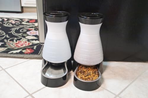 PetSafe Healthy Pet Food Station, 2 lb Gravity Feeder, Cats & Dogs, Small