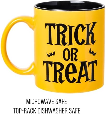 Silver Buffalo Peanuts Halloween Snoopy Trick or Treat, Ceramic Mug, 20oz