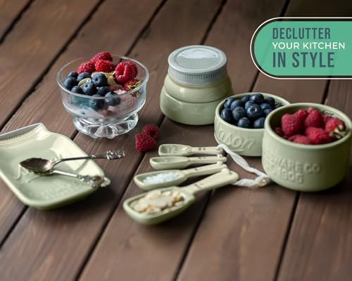 Comfify Green Mason Jar Measuring Set – 4 Cups, 4 Spoons, Spoon Rest