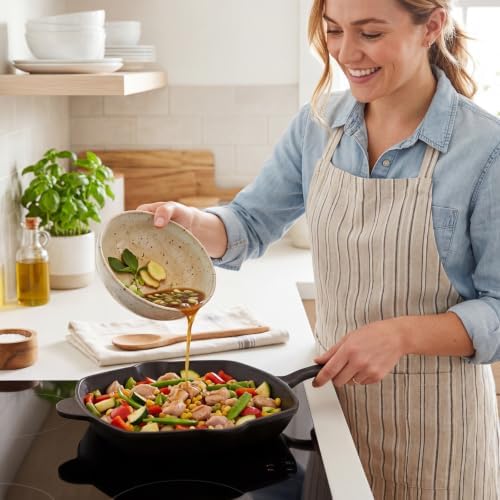 12 Inch Cast Iron Square Grill Pan, Seasoned Flat Skillets with Ring Handle, Cast Iron Square Grill Pan for Stove Top, Stylishly Designed & Heat Resistant for Kitchen Cooking
