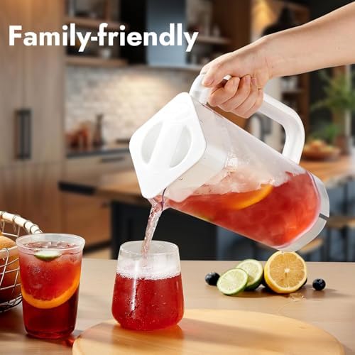 CURTA 1 Pack 2 Liters/68 oz Plastic Pitcher with Lid & Handle for Kitchen,ICED JUICE and Coffee Carafe Beverage Serveware, Acrylic Water Jug for Hot/Cold Drinks&lemonade