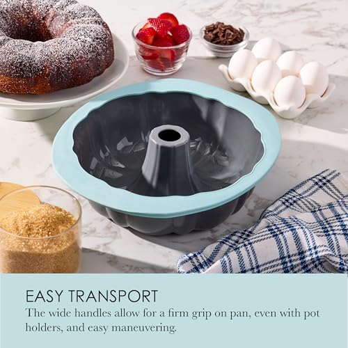 Chicago Metallic Silicone Fluted Cake Pan - 10 Inch