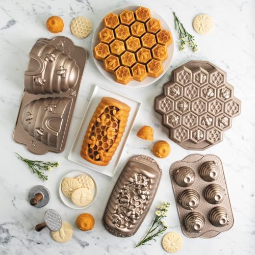 Nordic Ware Honeycomb Pull-Apart Pan, 10 Cup, Toffee