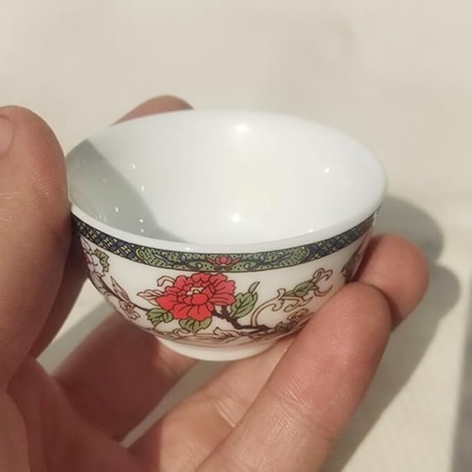 Liang baobao Chinese Traditional Tea Tasting Cup Set of 4, 40ml White Porcelain Mini Cups for Gongfu Tea Ceremony (Bird and flower)