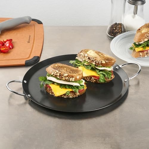 Restaurantware Round Carbon Steel Griddle, 14.6 x 11.1 In