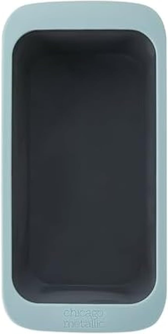 Chicago Metallic Silicone Loaf Pan, 5x9-Inch Nonstick Bakeware with Wire-Reinforced Rim, BPA-Free Food-Grade Silicone, Oven Safe to 428°F, Dishwasher Safe, Easy Bread Release