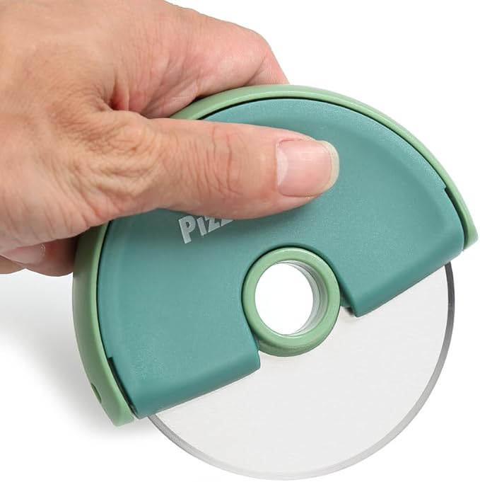 Generic Pizza cutter wheel with protective blade cover, easy to clean, dishwasher safe Handheld rolling pizza slicer (01), undefined