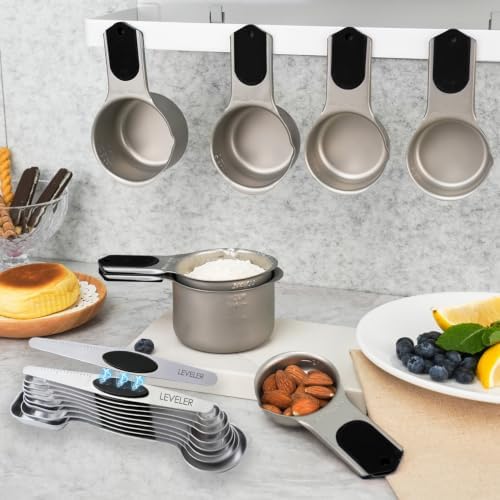 Magnetic Measuring cups and spoons Set, 304 Stainless Steel 5 Magnetic Measuring Cup and 8 Double Sided Measuring Spoons with 1 Leveler，Kitchen Gadgets for Cooking & Baking