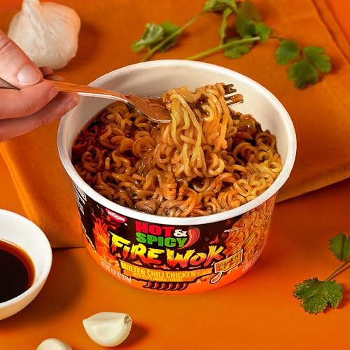 Nissin Hot & Spicy Fire Wok, Molten Chili Chicken, 4.37 Ounce (Pack of 6)