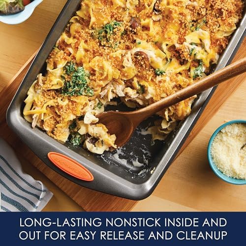 Rachael Ray Yum-o! Nonstick Bakeware Oven Lovin' Rectangle Cake Pan