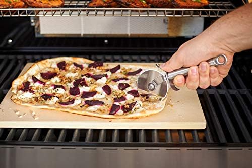 Rösle 12718 Stainless Steel Round-Handle Pizza Cutter Wheel with Thumb Leverage 7.9 in.