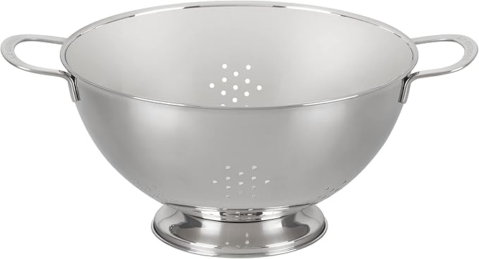 Le Creuset Set of 3 Stackable Colanders