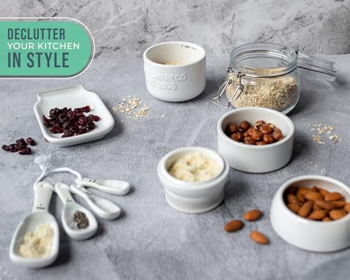 Comfify White Mason Jar Measuring Set – 4 Cups, 4 Spoons, Spoon Rest