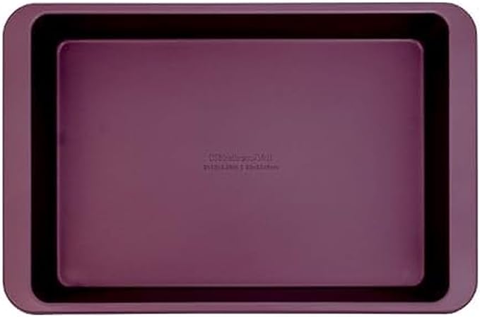KitchenAid Nonstick Swiss Engineered Aluminized Steel Cake Pan, Dishwasher Safe, Beetroot, 9 x 13 Inch