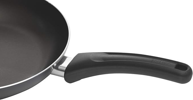 GoodCook Everyday Nonstick Sauce Pan w/Lid, 2 Quart, Black