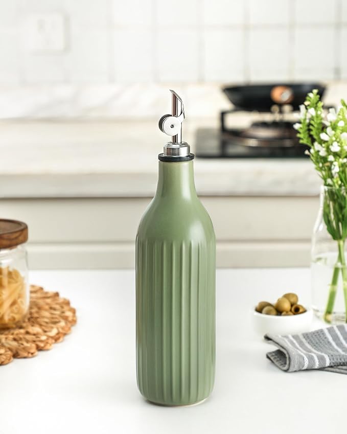 FE FUN ELEMENTS Olive Oil Dispenser Bottle, 19 oz Oil Dispenser for Kitchen and Vinegar Dispenser Bottle, Suitable for Vinegar, Coffee Syrups & Other Liquids, Green
