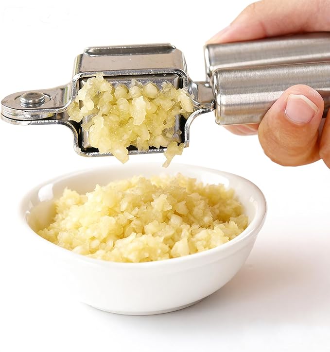 MANJIA Garlic Press and Peel Set Stainless Steel- Rust Proof Garlic Mincer Tool - Easy-Squeeze, Easy-Clean Silicone Garlic Peeler & Brush (Black)