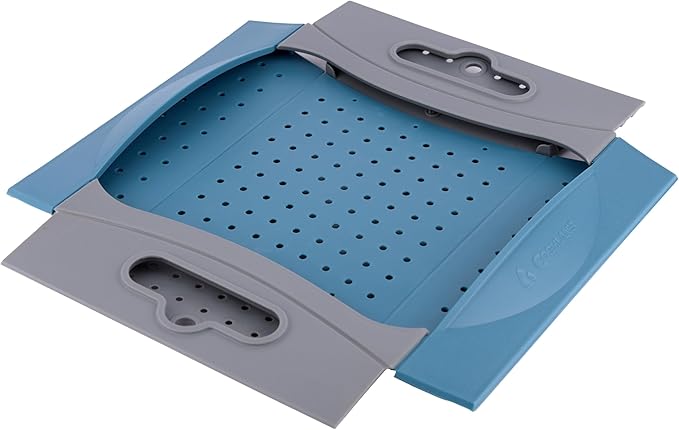 Coghlan's Snapfold Colander – 3-Quart (2.8L) Compact, Collapsible Strainer for Pasta, Vegetables, Fruit, Space-Saving, Self-Standing with Handles, for Camping and Outdoor Kitchens, Standard Size
