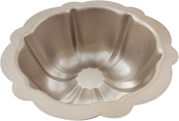 4 Inch Nonstick Mini Fluted Cake Pan, Set of 4 for Baking, Carbon Steel Fluted Cake Pans, Metal Round Pumpkin Shaped Baking Mould for Cupcake, Muffin, Brownie, Pudding - Gold