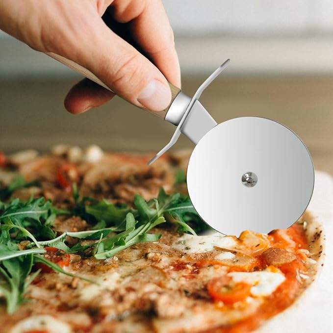 Classic Pizza Wheel，kitchen Ultra Sharp pizza cutter tool For Cutting Through Crusts, Pies and More