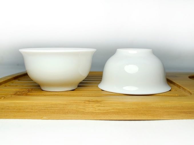 Liang baobao Chinese Traditional Tea Tasting Cup Set of 4, 1.6oz White Porcelain Mini Cups for Gongfu Tea Ceremony (White)