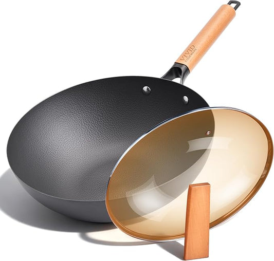 12.6 Inch Carbon Steel Wok Pan with Standable Tempered Glass Lid, Flat Bottom Wok, Non-Coated Stir Fry Pan with Wood Handle for Induction, Gas, Electric and Ceramic Stovetops
