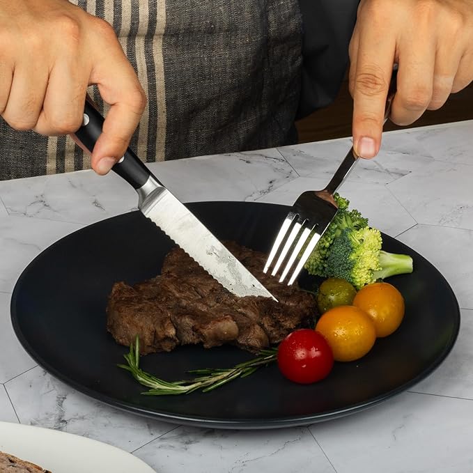 Alata 8-Piece Steak Knives Set with Block, 4.7 Inch with Serrated Edge Razor-Sharp Dinner Knives, Full-Tang Construction