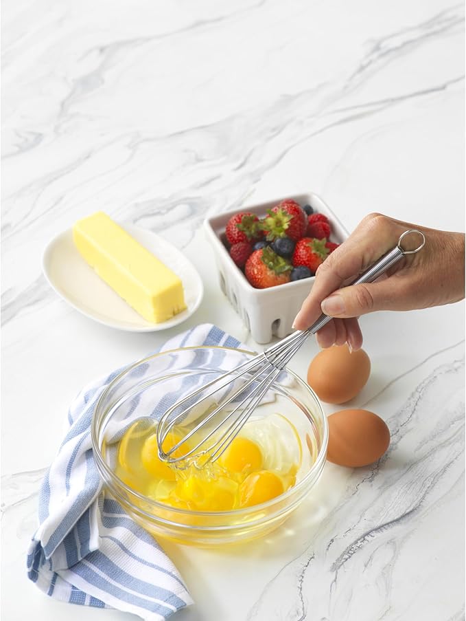 GoodCook Everyday 10-Inch Balloon Whisk, Sturdy Wire Whisk for Mixing and Emulsifying, Metal Whisk with Wire Spun Handle, Lightweight and Durable, Ideal for Batters, Dressings, and More