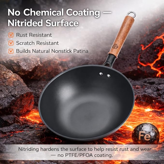 WANGYUANJI Carbon Steel Wok Pan - 10 Inch Nitrided Rust Resistant Stir Fry Pan, Flat Bottom Deep Iron Skillet with Lid, Lightweight Induction Cookware for 1-2 People, No Chemical Coating (26cm)
