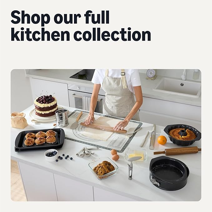 Amazon Basics Nonstick Bundt Pan, Dishwasher and Oven-Safe, 10 inch, Black