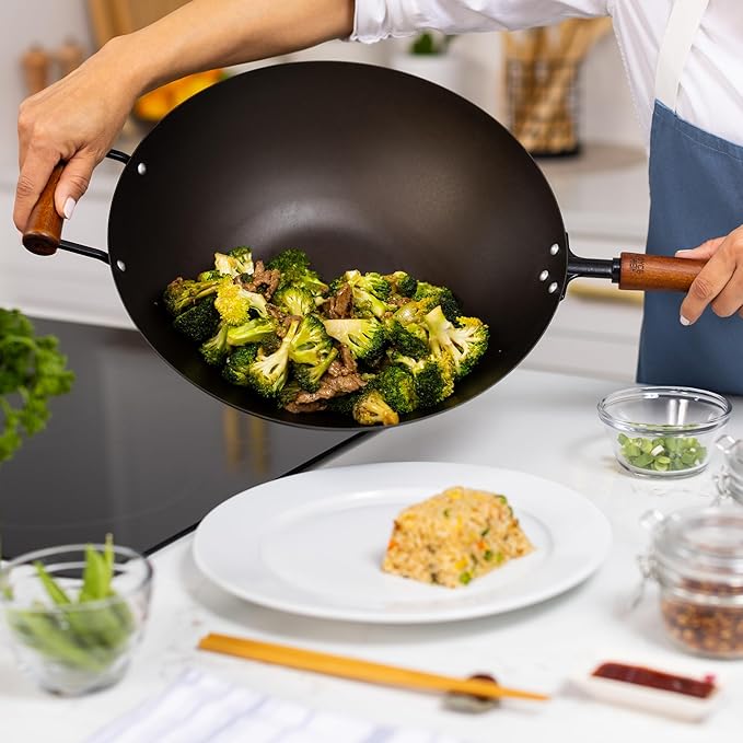 Joyce Chen Classic Series 14-Inch Preseasoned Carbon Steel Wok
